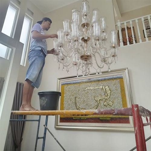 Jasa cuci servis bongkar pasang lampu kristal hias JABODETABEK (17) Jasa cuci servis bongkar pasang lampu kristal hias JABODETABEK (17)