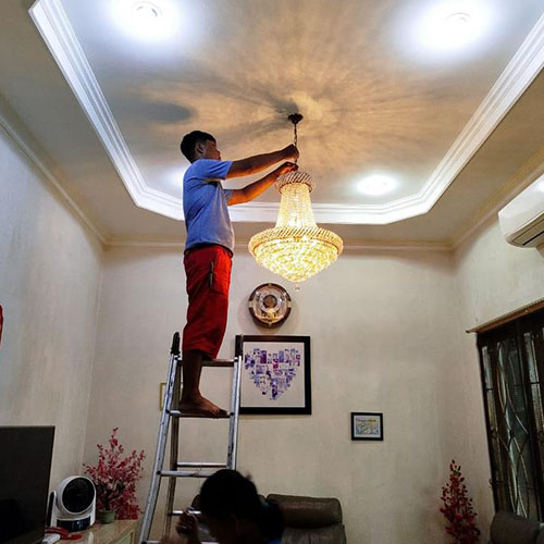 Jasa cuci servis bongkar pasang lampu kristal hias JABODETABEK (38) Jasa cuci servis bongkar pasang lampu kristal hias JABODETABEK (38)