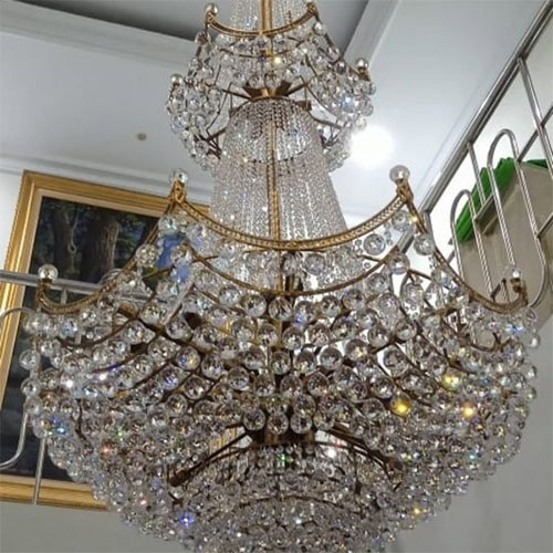 Jasa cuci servis bongkar pasang lampu kristal hias JABODETABEK (4) Jasa cuci servis bongkar pasang lampu kristal hias JABODETABEK (4)